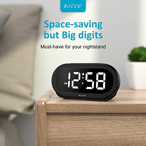 Small LED Digital Alarm Clock with Snooze, USB Charger S889451
