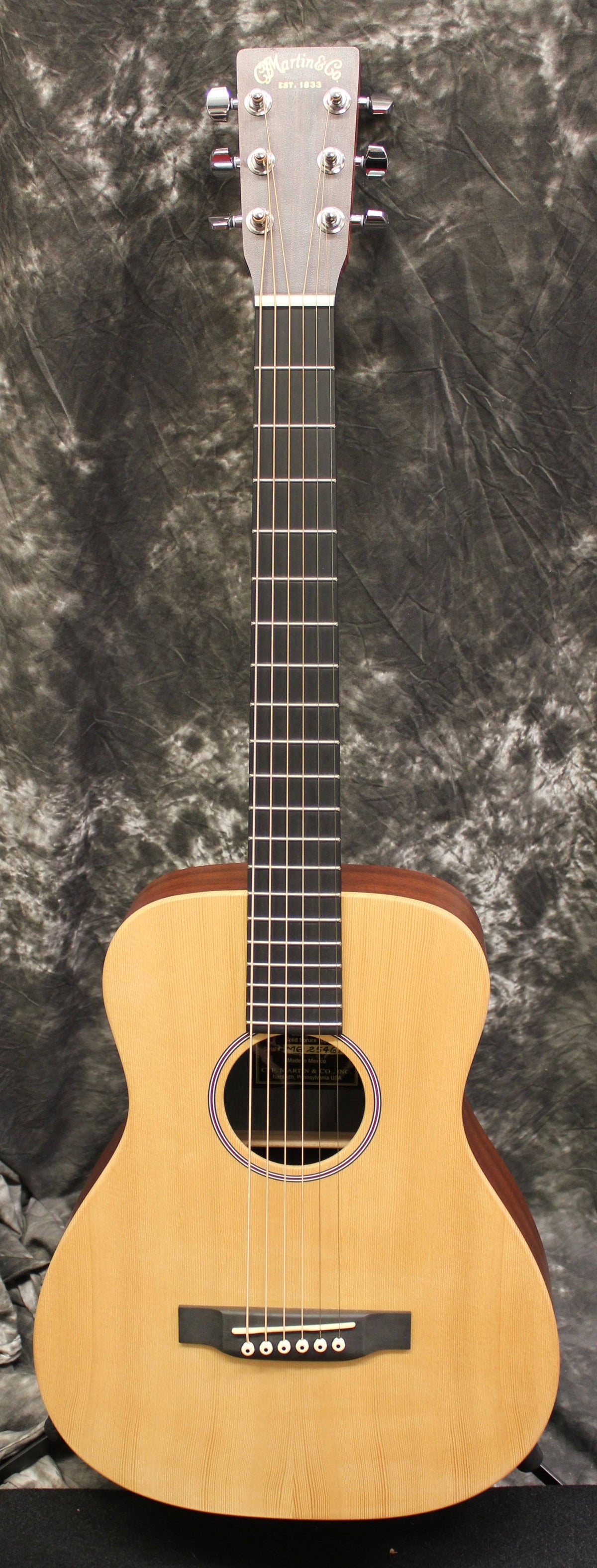 Acoustic Guitar J203783