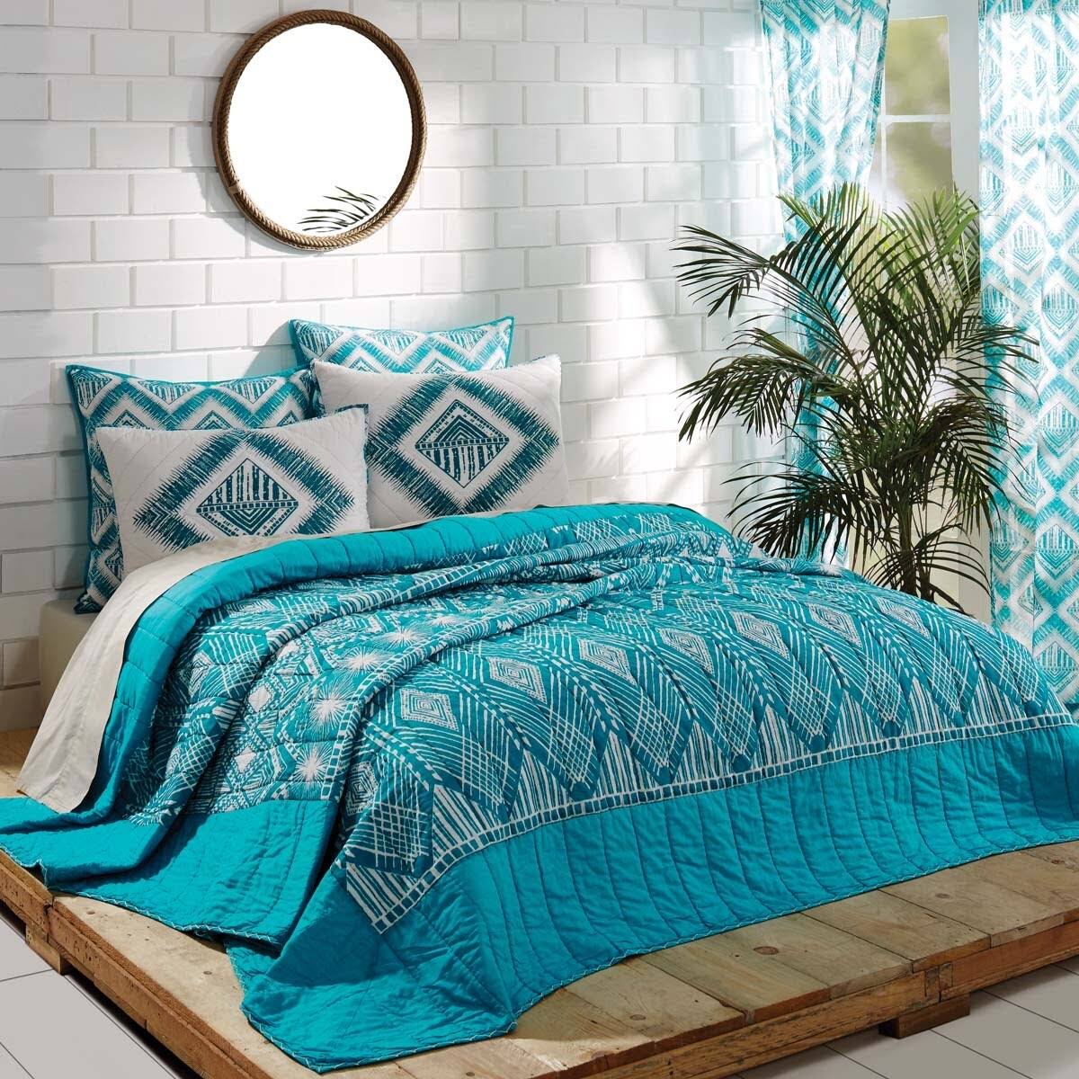 Queen Quilt M835