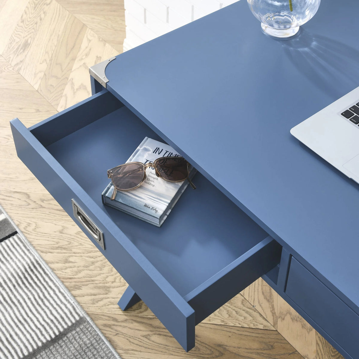 Solid Wood Computer Desk with Drawers Q823274