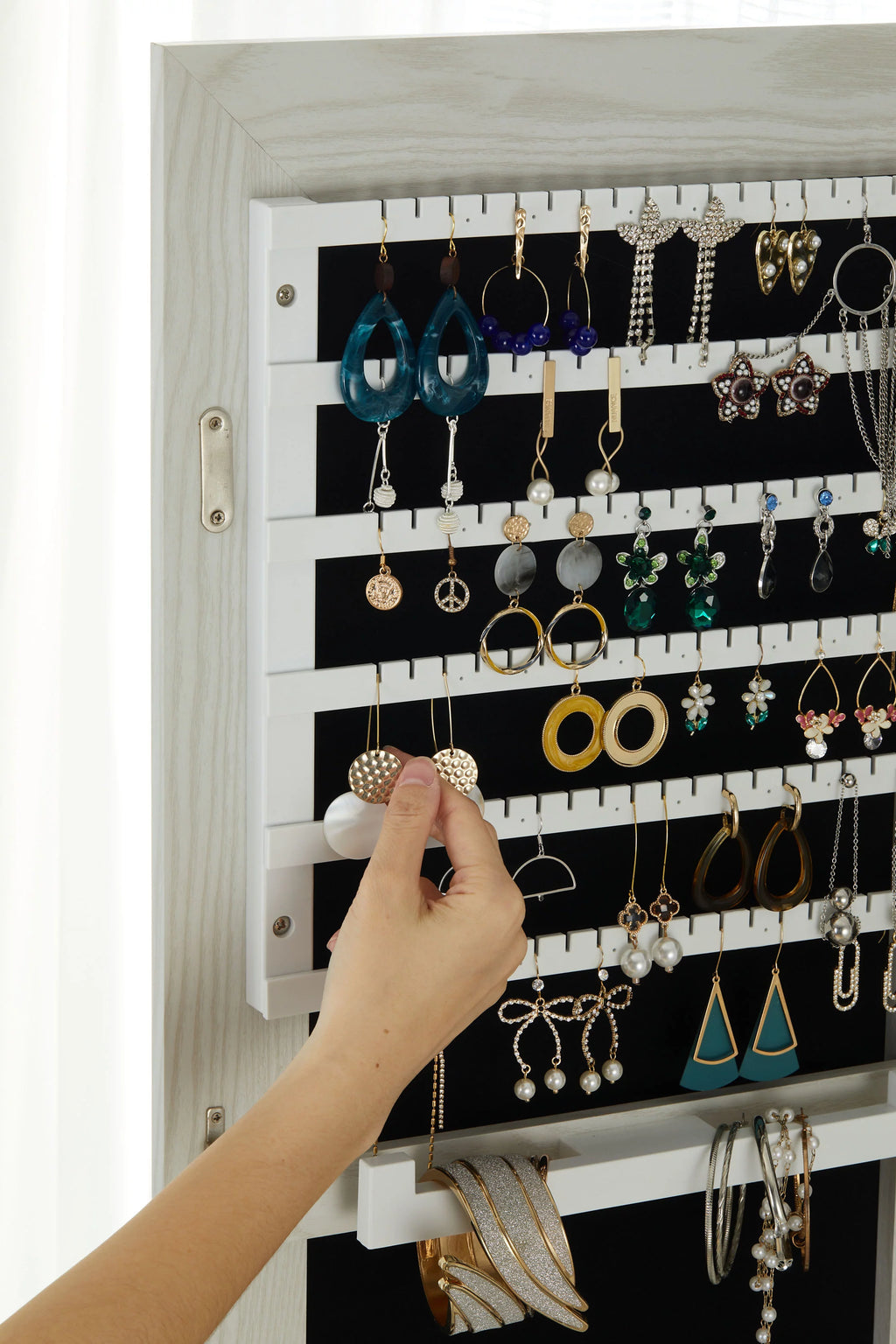 White Wall-Mounted Jewelry Cabinet with LED Lights K238