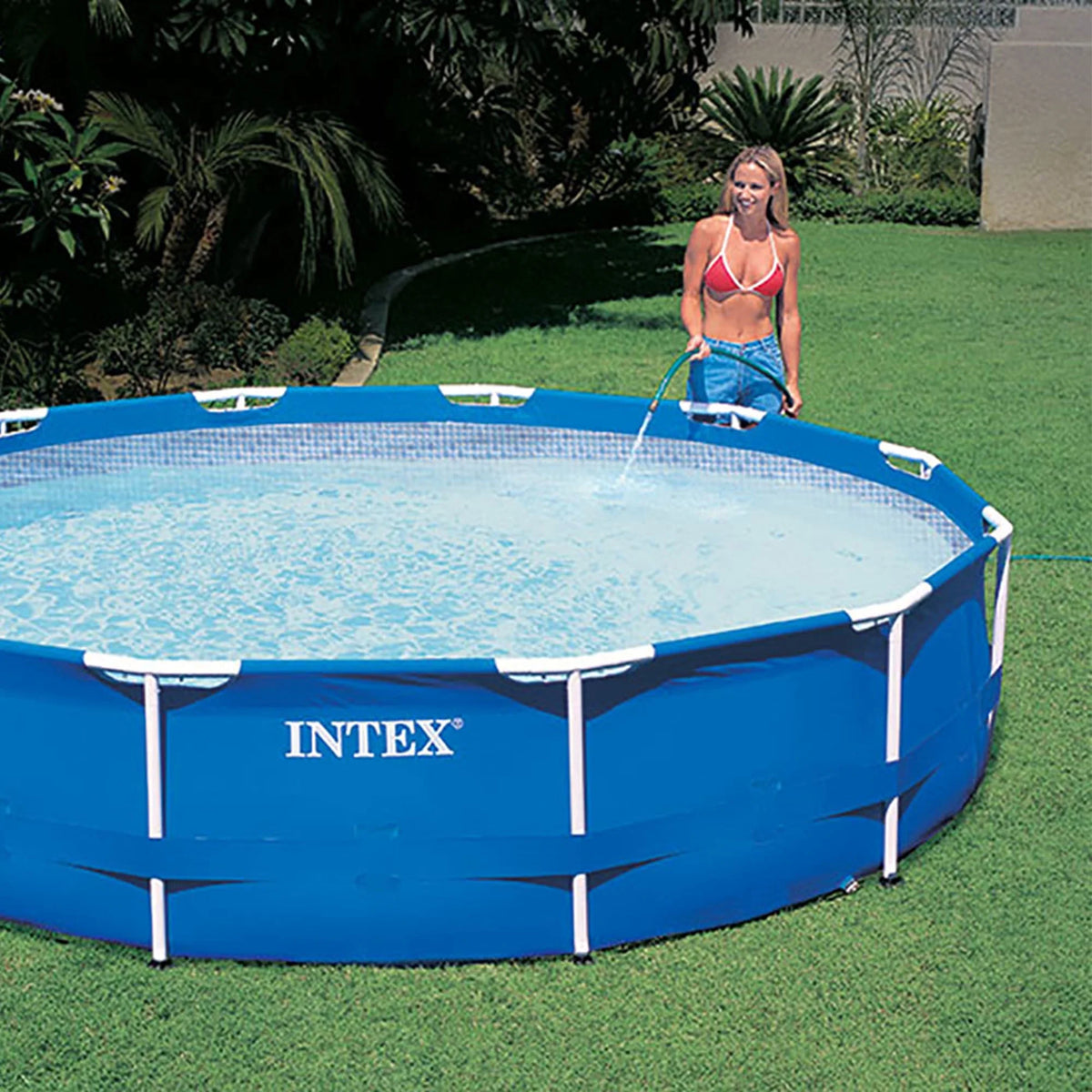 12'x30 Swimming Pool with Pump, Ladder, and Cover R91748