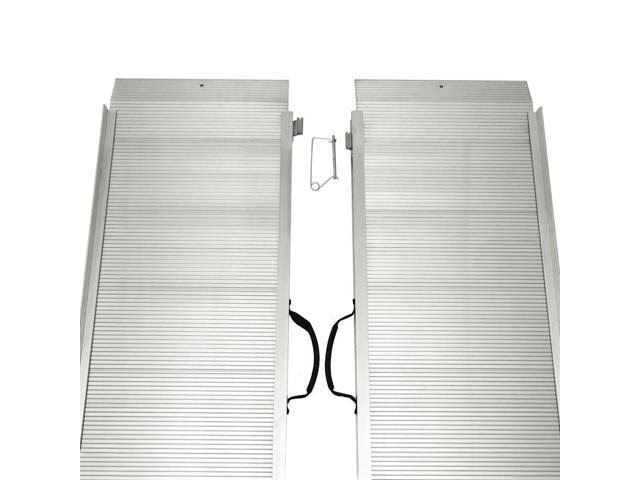 6 ft Portable Single-Fold Aluminum Wheelchair and Scooter Ramp Z281804