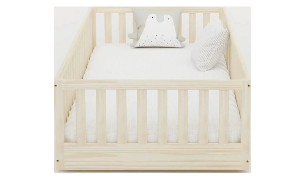 Hardwood Toddler Floor Bed with Gate C160126