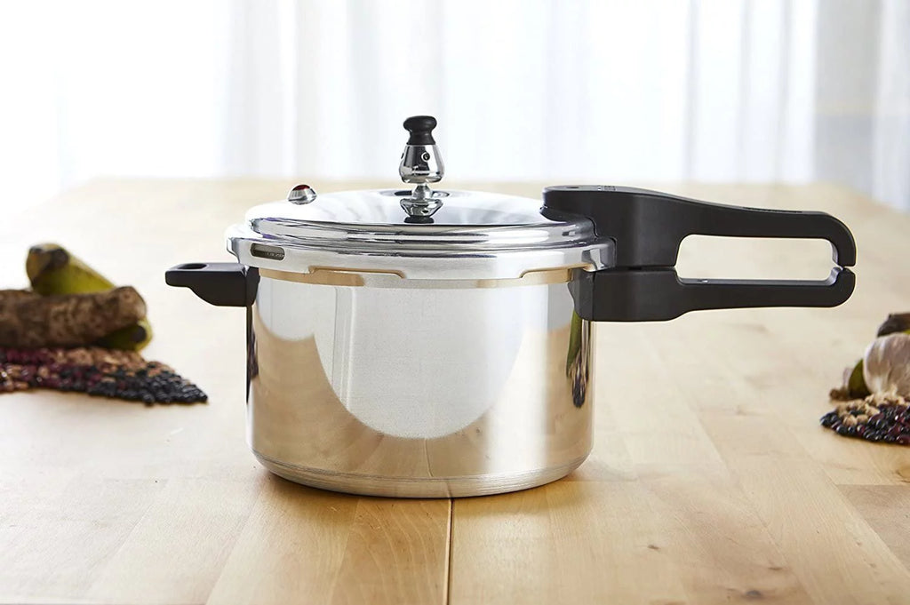 Aluminum Stovetop Pressure Cooker 4.2Qt K532